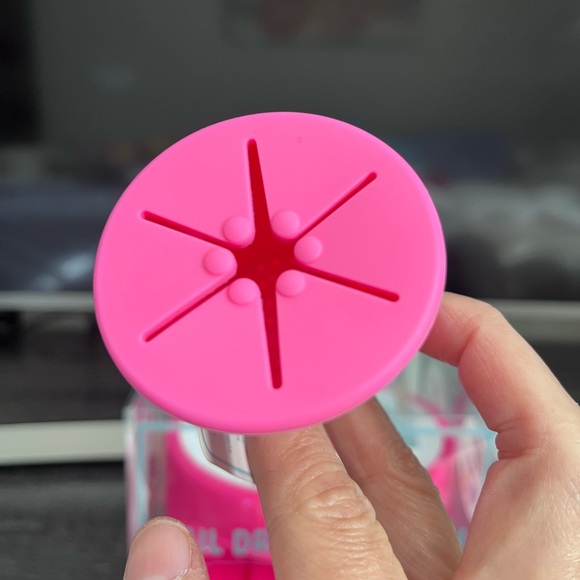 Target Bullseye's Playground Pink Nail Drying Station Bundle💅 - Picture 2 of 7